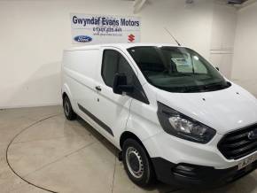 FORD TRANSIT CUSTOM 2019 (19) at Gwyndaf Evans Dolgellau