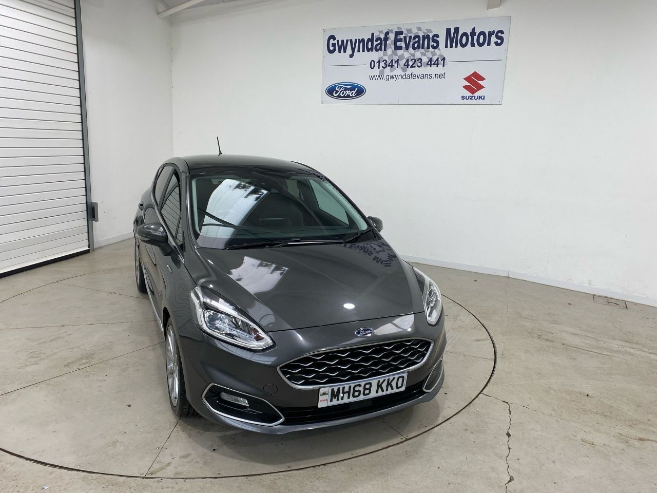 2019 Ford Fiesta-Vignale